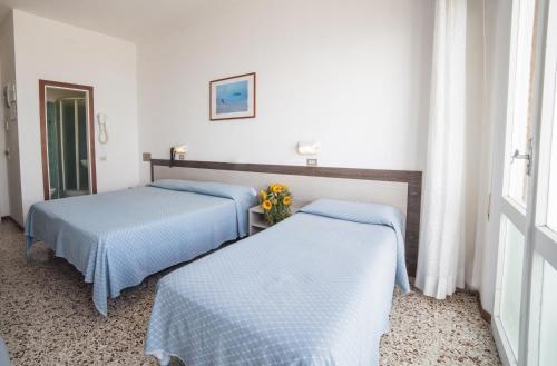 Hotel Europa Gabicce Mare Buitenkant foto