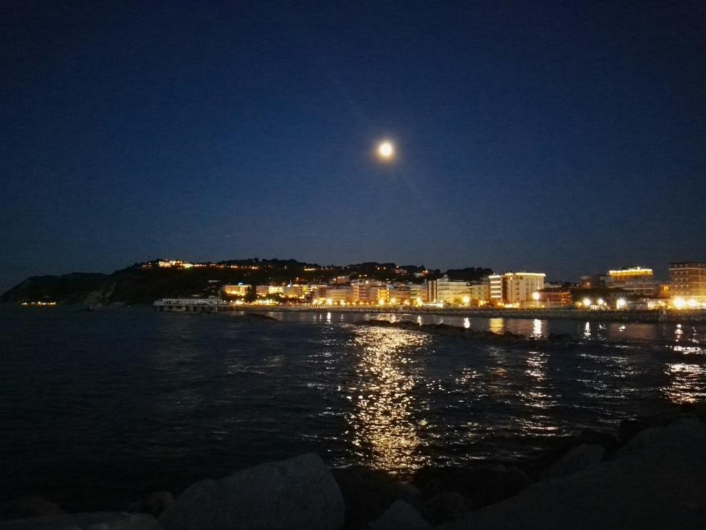 Hotel Europa Gabicce Mare Buitenkant foto